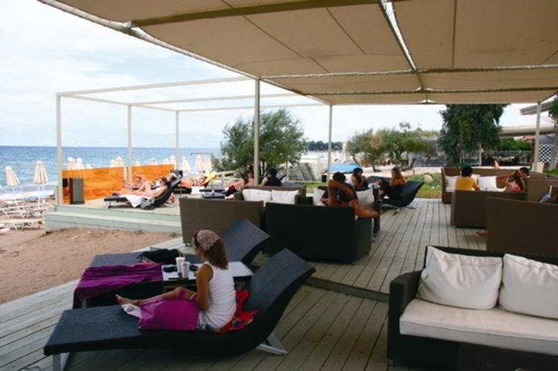 Ionian Beach Hotel Kalamaki  Buitenkant foto