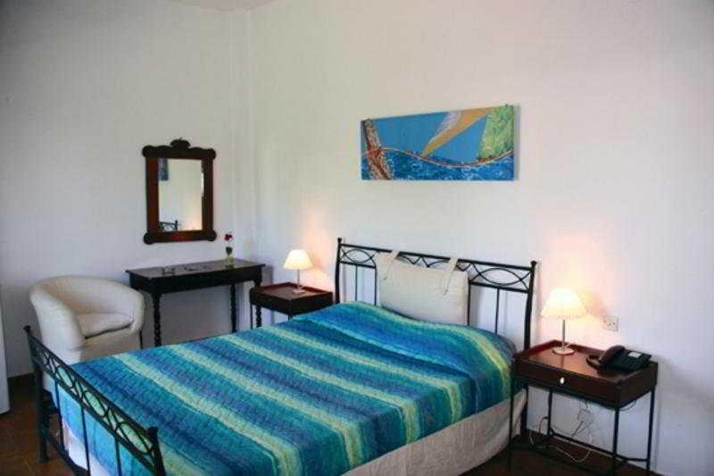 Ionian Beach Hotel Kalamaki  Buitenkant foto